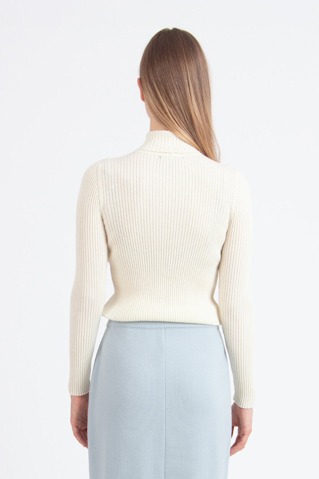 ivko col ecru (1) Ivko ribgebreide coltrui in ecru – achterkant, Sjosz Mode Zutphen