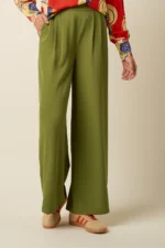 King Louie Irma Pants Fanna in woodbine green – voorkant, Sjosz Mode Zutphen