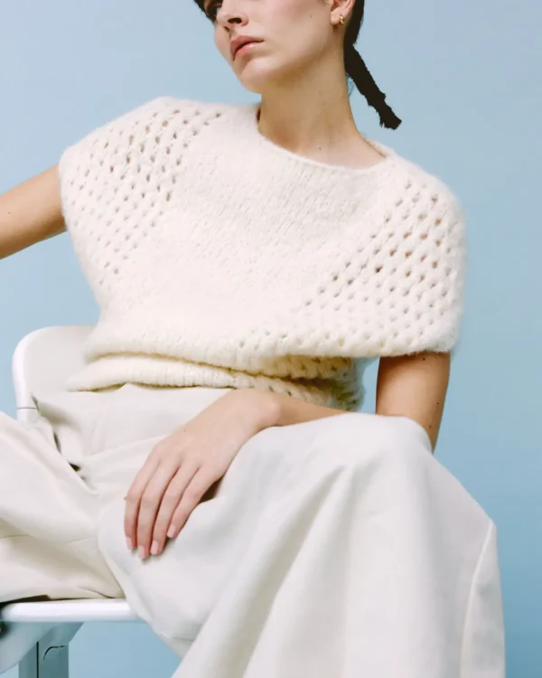 Inti Knitwear ecru gebreide top met open structuur, gemaakt van alpaca wol