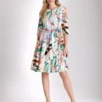 Fox’s jurk Dexxy met kleurrijke print, 3/4 mouwen, ronde hals en strikriem