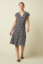 King Louie Abigail Haven jurk met stippenprint en vrouwelijke pasvorm