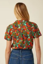 Achterkant van King Louie blouse Puerto met retro fruitprint